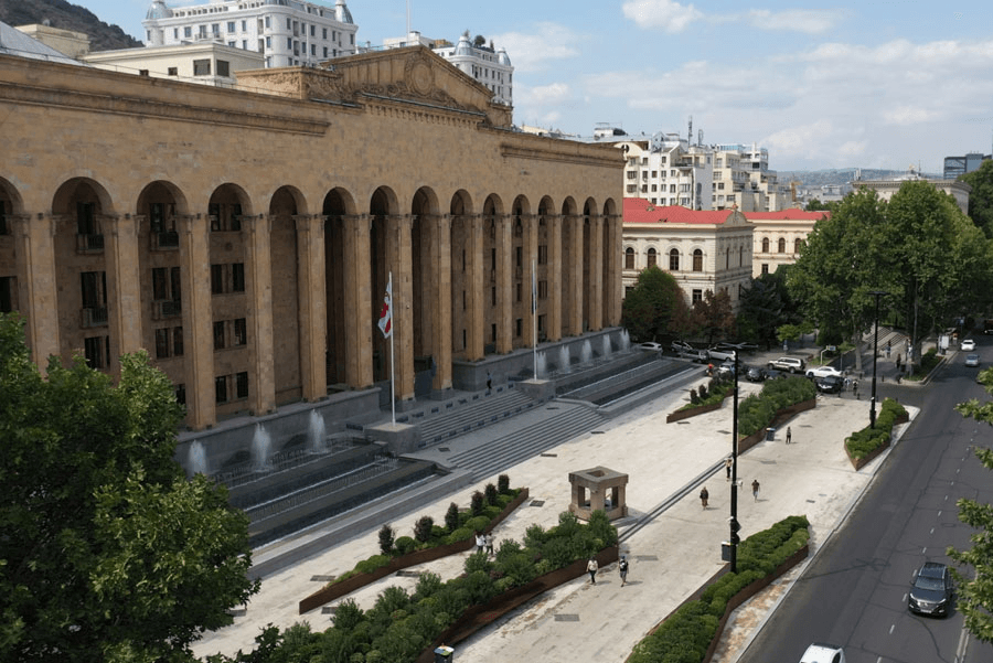 საქართველოს პარლამენტის აპარატი